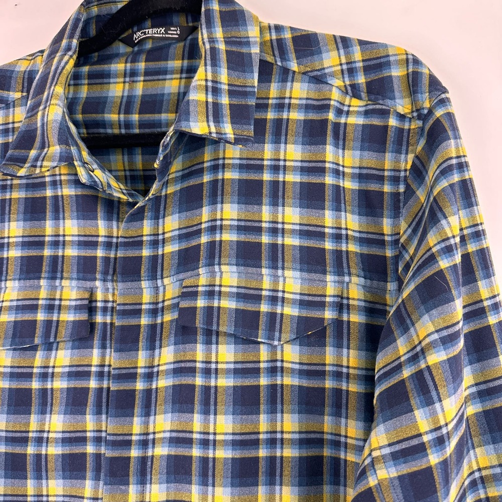 Arc'teryx Gryson Snap Button Blue and Yellow Plaid Casual Button Down Shirt - Picture 6 of 7